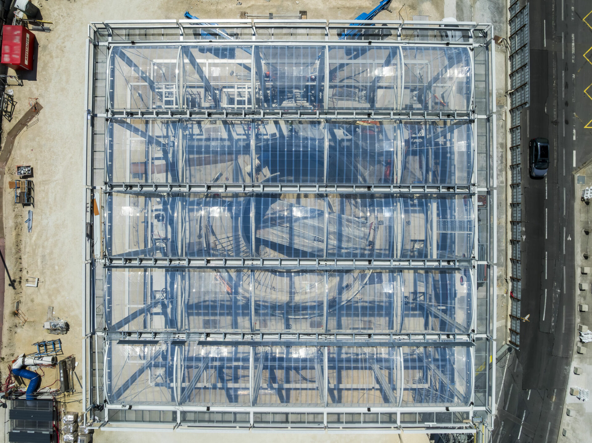 Membrane ETFE sur la gare Le Bourget
